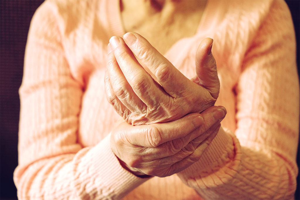 A Dermatologia é a especialidade médica responsável pelo diagnóstico e tratamento de doenças e afecções relacionadas à pele, cabelos e unhas.